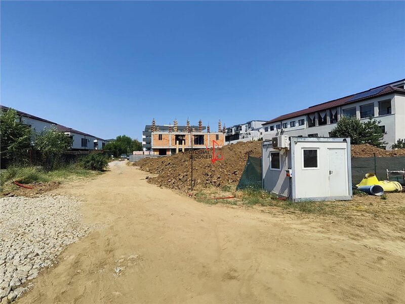Titan, Gura Fagetului, teren intravilan pretabil dezvoltare